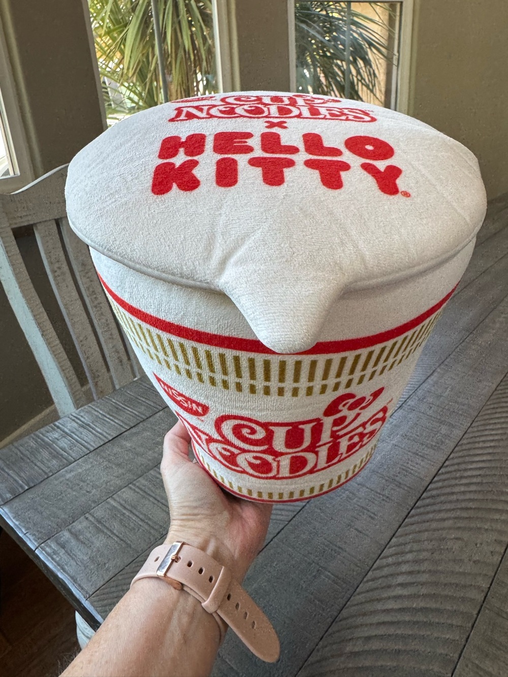 Nissin Cup Noodles - Hello Kitty Plush Container Kidrobot - Picture 13 of 15